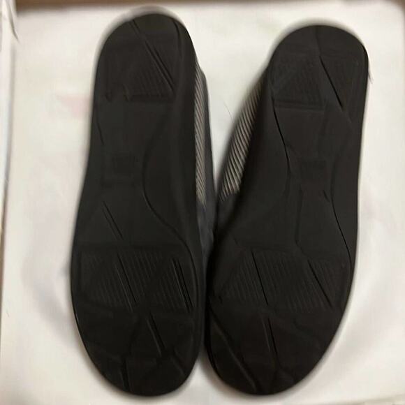 NWT ULTRAIDEAS MOCCASINS SLIPPERS‎ MEMORY FOAM SIZE 11 - Picture 3 of 8